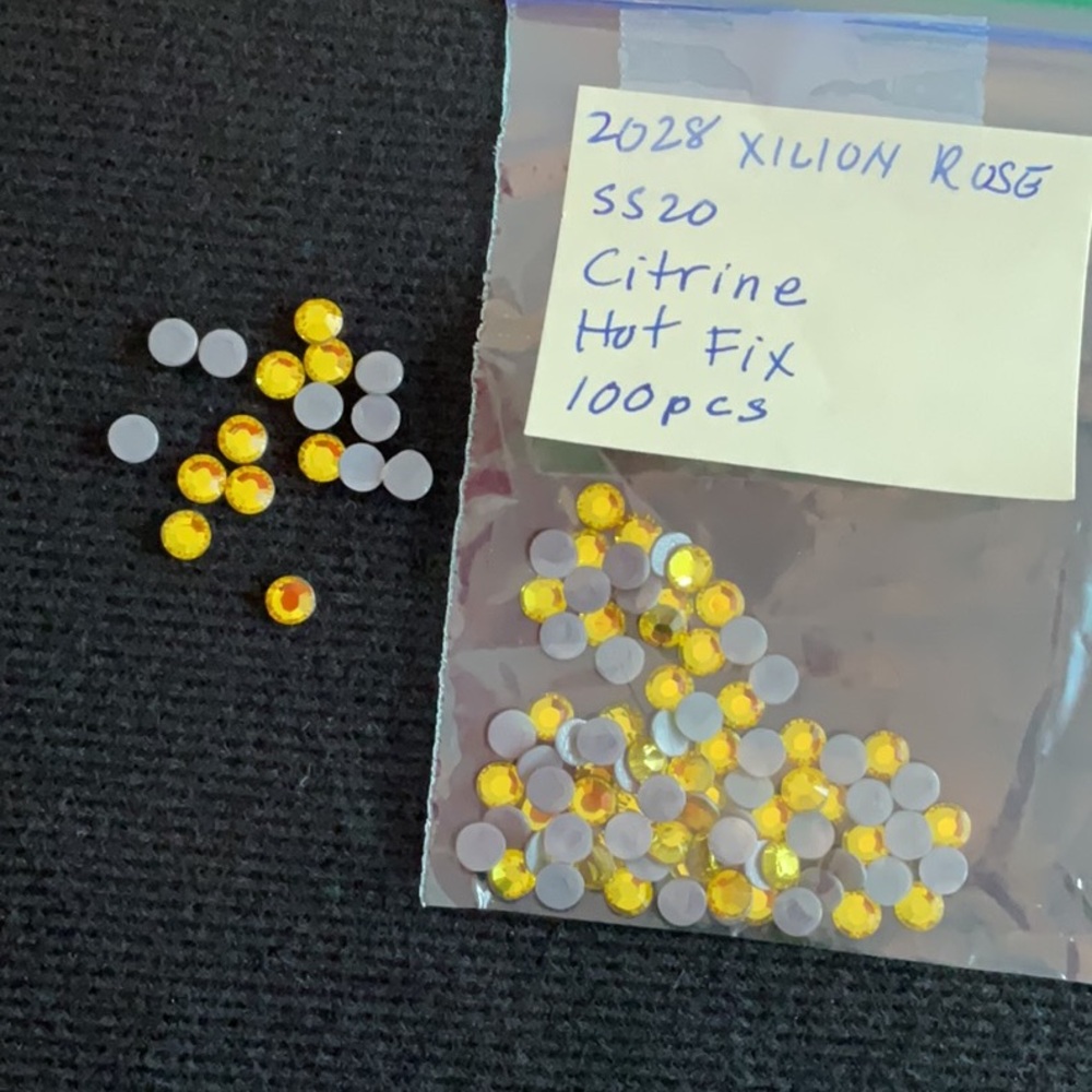 Swarovski • Color: Citrine, 2028 XILION Rose Hotfix Rhinestones